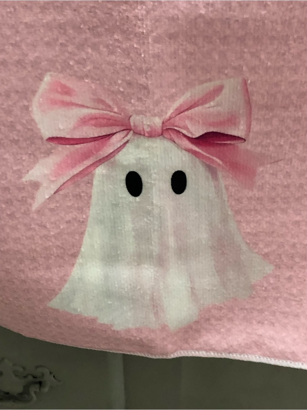 Pink Ghost Bow Embroidered Hand Towels - Cute Halloween Home Decor… - Picture 4 of 6